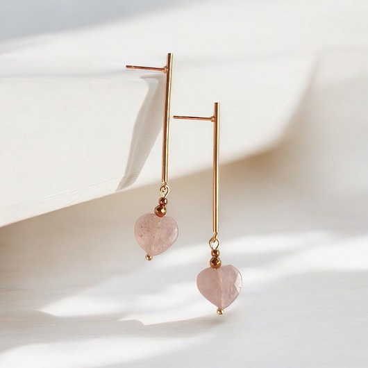 kolczyki z kamieniami Kolczyki serduszka KWARC TRUSKAWKOWY : długie: wyjątkowy prezent