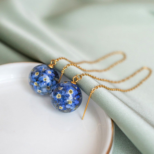 kolczyki z żywicy Kolczyki z niezapominajkami