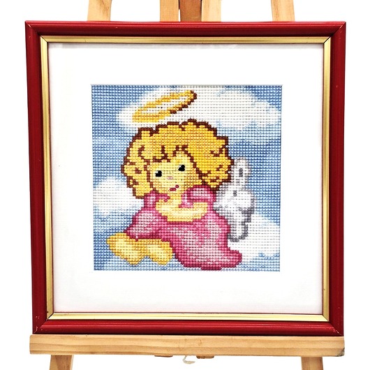 Ozdoby na ścianę Obraz Haftowany Aniołek Na Chmurce 24x24 cm Rękodzieło na Prezent