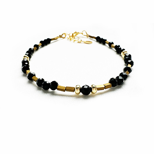 bransoletki z kamieni naturalnych Bransoletka z onyksów , czarna delikatna bransoletka