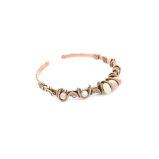 bransoletki wire wrapping Miedziana bransoleta mankietowa z opalem i różowym kwarcem