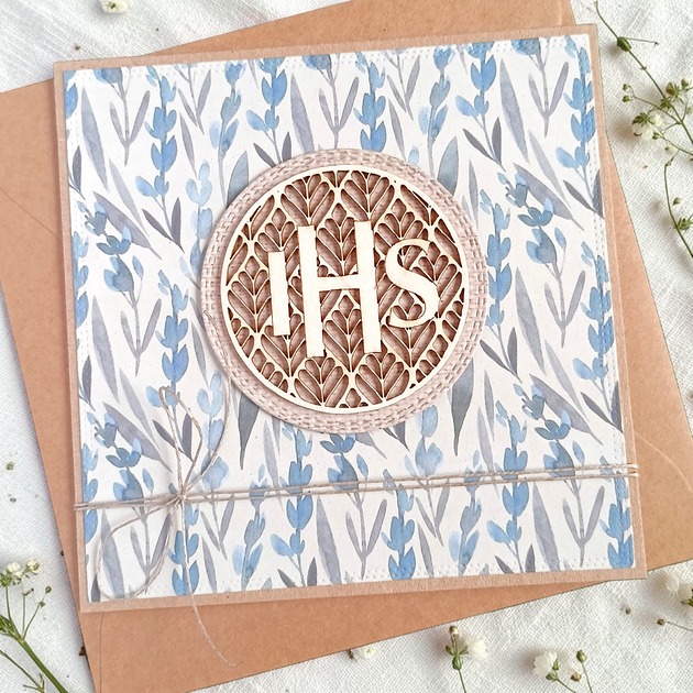 kartki na komunię Kartka komunijna dla chłopca 2026 : kwiaty niebiesko-szare