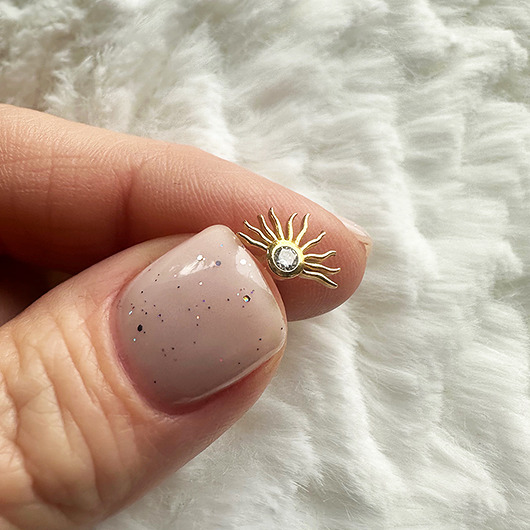 kolczyki srebrne Srebrne kolczyki  z cyrkonią , eleganckie  sztyfty, kolczyki słońce