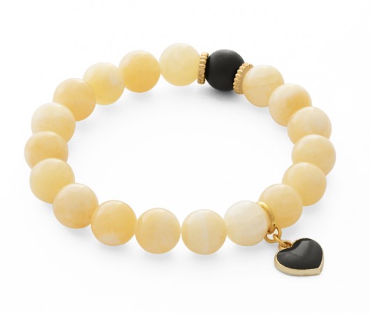 Honey jade with black point & heart penadant. Lavoga