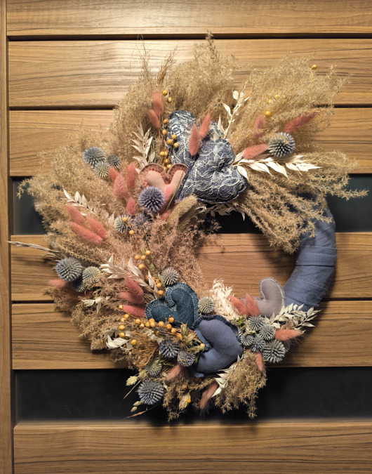 wianki Wianek dekoracyjny z serduszkami