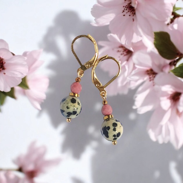 kolczyki z kamieniami Jaspis dalmatyński i rodonit : kolczyki krótkie