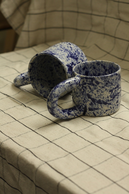 kubki i filiżanki Kubek kobaltowy kropki ciapki ręcznie robiona ceramika kubek