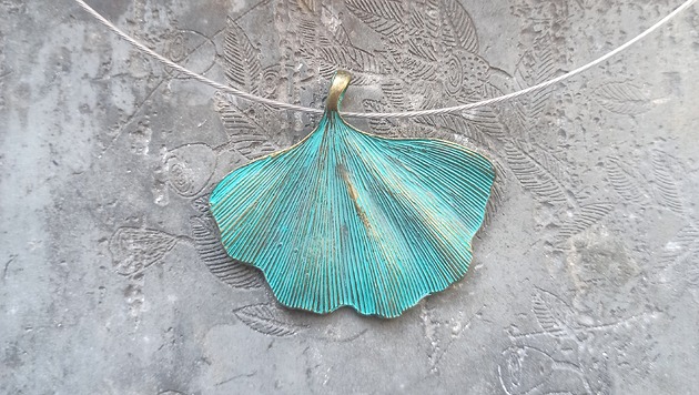 wisiory Liść miłorzębu - pojedynczy akcent