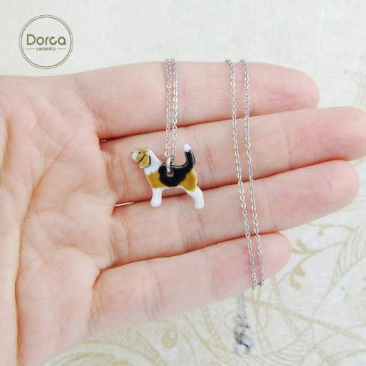Beagle mini zawieszka- ceramiczny naszyjnik Dorca