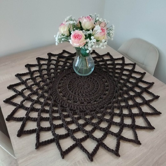 obrusy i serwetki Serweta okrągła szydełkowa ze sznurka bawełnianego 80cm