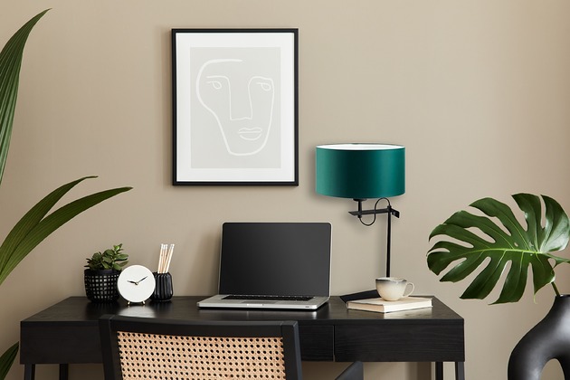 lampy stołowe Czarna lampa biurkowa do pracy i nauki ALASKA w stylu urban junge