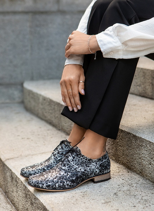 półbuty damskie Skórzane półbuty jazzówki Zapato model 246 czarno-biały marmur