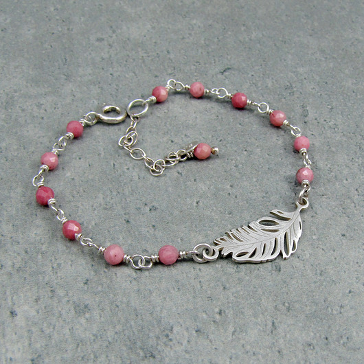 bransoletki z kamieni naturalnych Bransoletka z Piórkiem i Kamyczkami