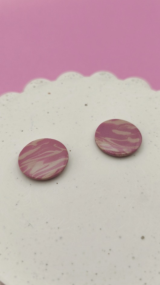 kolczyki z masy plastycznej Kolczyki DOT midi zebra