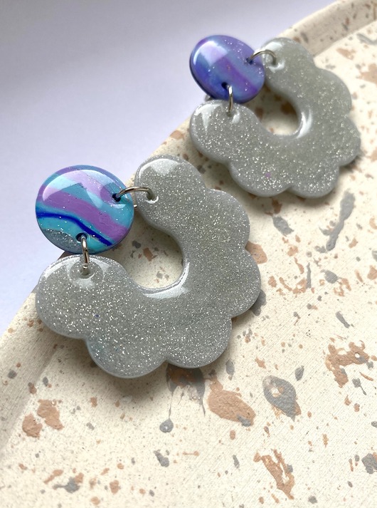 kolczyki z masy plastycznej Kolczyki wiszące kwiaty ALE 44