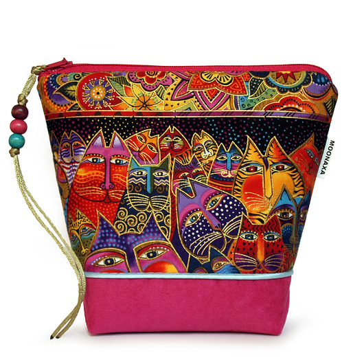 kosmetyczki kosmetyczka - złocone koty Laurel Burch - fuksja