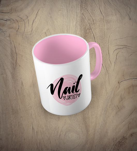 kubki Kolorowy kubek z hasłem NAIL ARTIST - mix kolorów