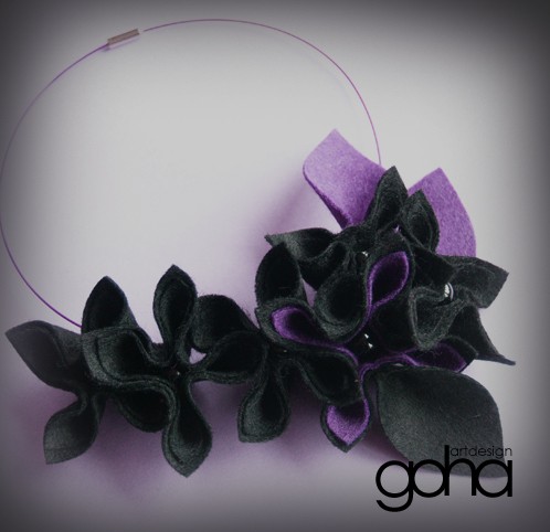 Violet with black FlowerFelt Design