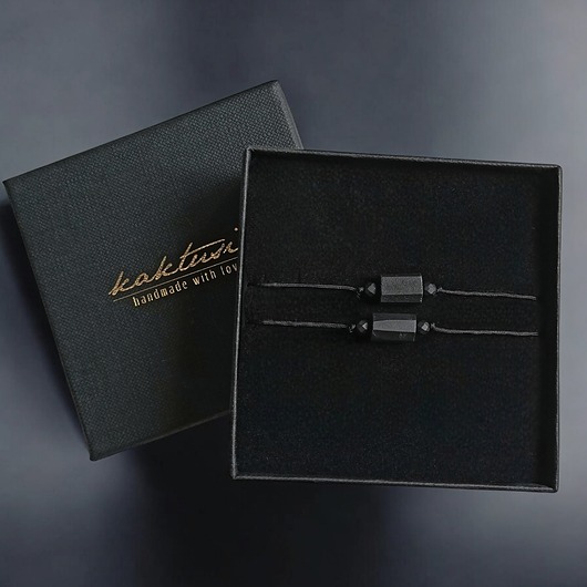 biżuteria męska Komplet dla pary : ochronne bransoletki - czarny turmalin : czarny sznurek