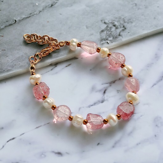 bransoletki z kamieni naturalnych Kwarc truskawkowy & PERŁY. bransoletka.