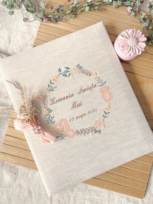 kartki na komunię Album  Komunia Święta - wianek