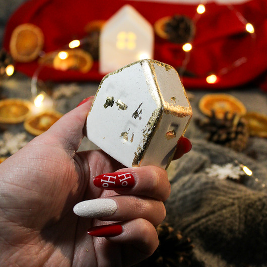 dekoracje świąteczne Betonowy domek figurka biały lub złoty dekoracja