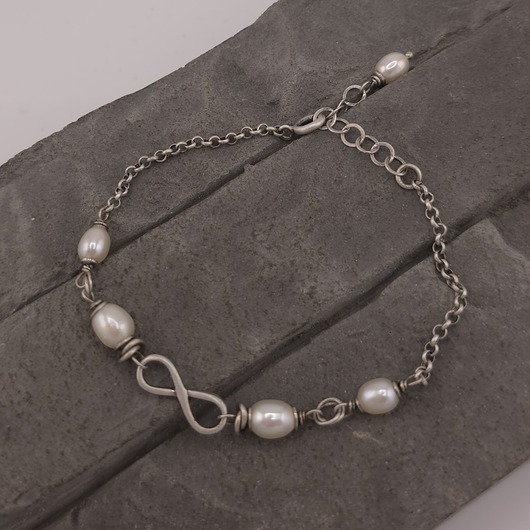 bransoletki z kamieni naturalnych Bransoletka Nieskończoność z perłami