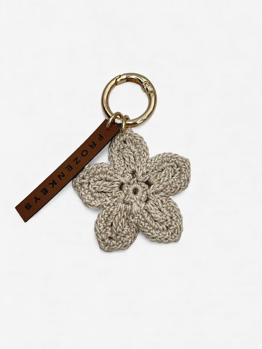 breloki Brelok Kwiat Ecru