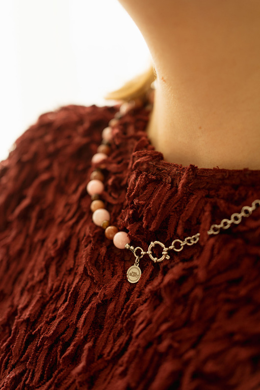 naszyjniki - inne Naszyjnik mix koraliki i łańcuszek