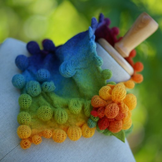 Kołnierz filcowy &quot; Rainbow bubbles &quot;  HERBE DESIGN