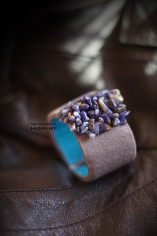 grey with blue FlowerFelt Design