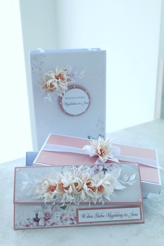 kartki scrapbooking Kartka ślubna pudrowy róż z torebką