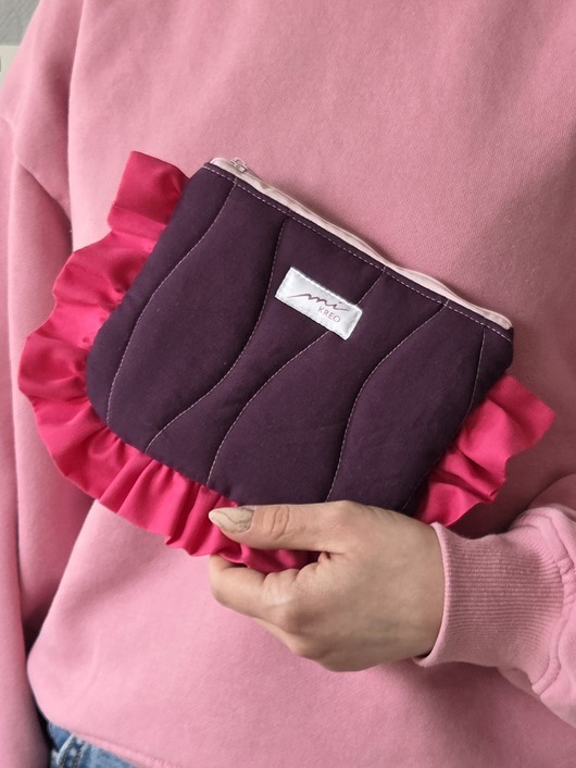 kosmetyczki Kosmetyczka falbanka pikowana