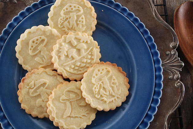 wałki do ciasta MUSHROOM BISCUITS - grawerowany wałek do ciasta - grzybki