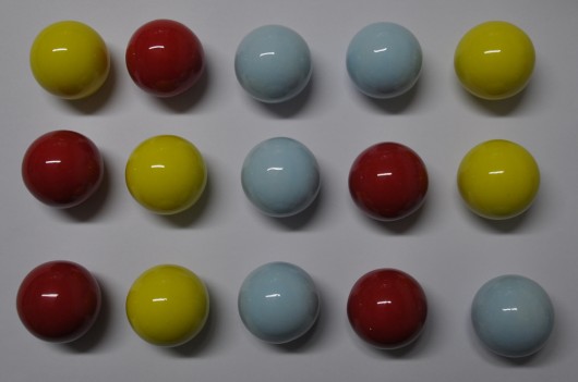 Ceramiczny zestaw 15 uchwytów w trzech kolorach  Inzynieria Designu