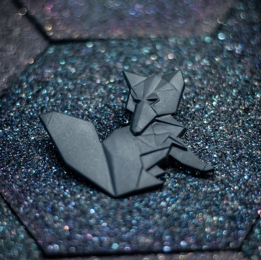 broszki Broszka Porcelanowa Origami Lis Czarna