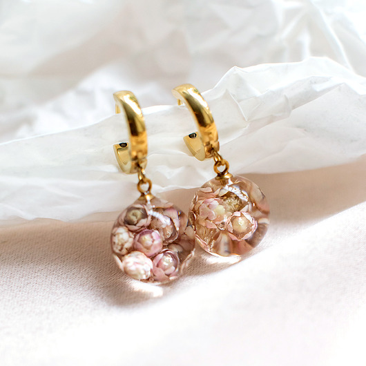 kolczyki z żywicy Kolczyki  z ozothamnusem