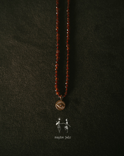 chokery Naszyjnik z ognistych granatów z okiem