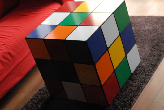 Rubik stolik Pompon Design