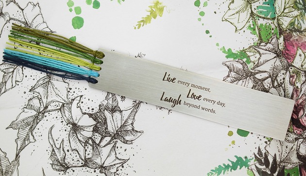 LIVE every moment, LOVE every day... Hundred Bookmarks