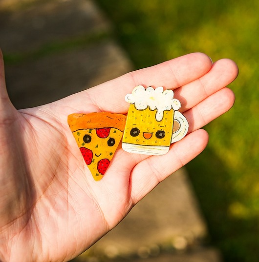 biżuteria męska Zestaw przypinek pizza & piwko