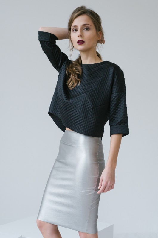 Crop top z trójwymiarowym wzorem Klaudyna Cerklewicz