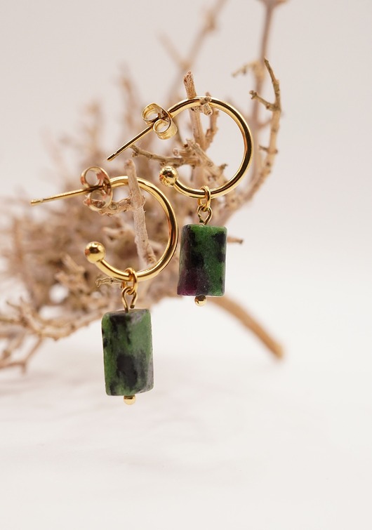 kolczyki z kamieniami Kolczyki Ruby in Zoisite