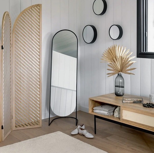 lustra stojące i wiszące Lustro Stojące w Metalowej Ramie 140 cm