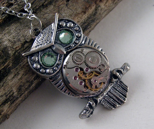 wisiory Mechaniczna sowa 116