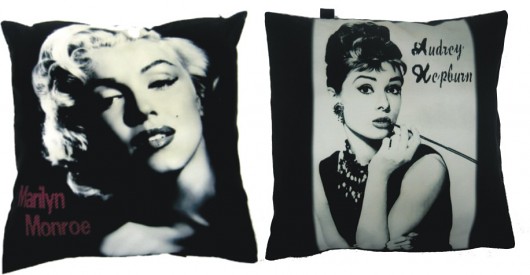 Dwie poduszki z Audrey i Marilyn Gaul Designs