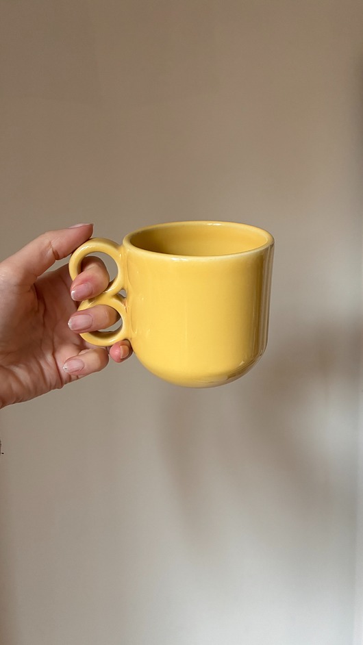 kubki i filiżanki Kubek podwójne ucho  [kolor: ciemny budyń]  330 ml