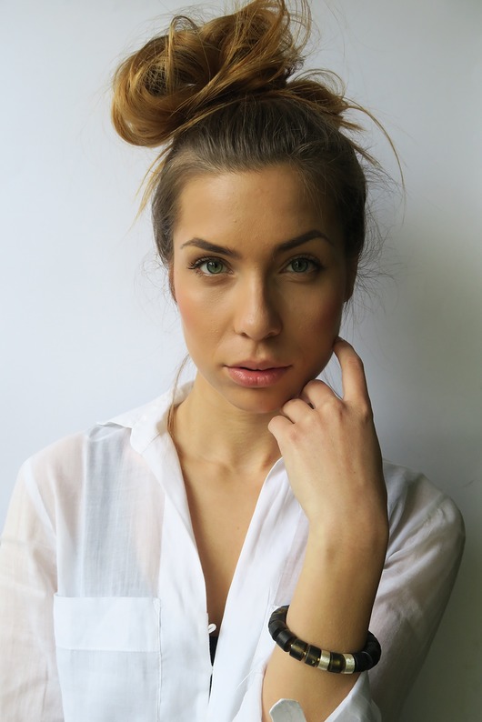 Bursztynowa bransoletka  cynamonn