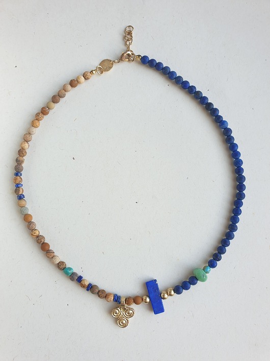 chokery Naszyjnik choker ANTYK TEBY lapis lazuli, jaspis obrazkowy, turkus mosiądz