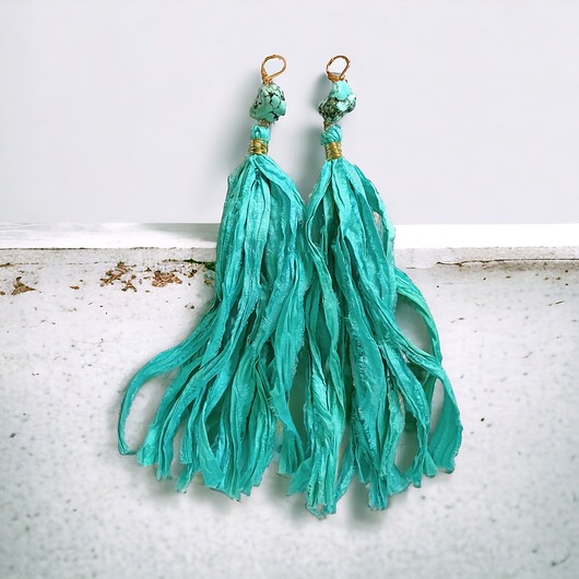 kolczyki chwosty UNIKATOWE kolczyki chwosty : jedwab : ekstremalnie długie : Sari 001